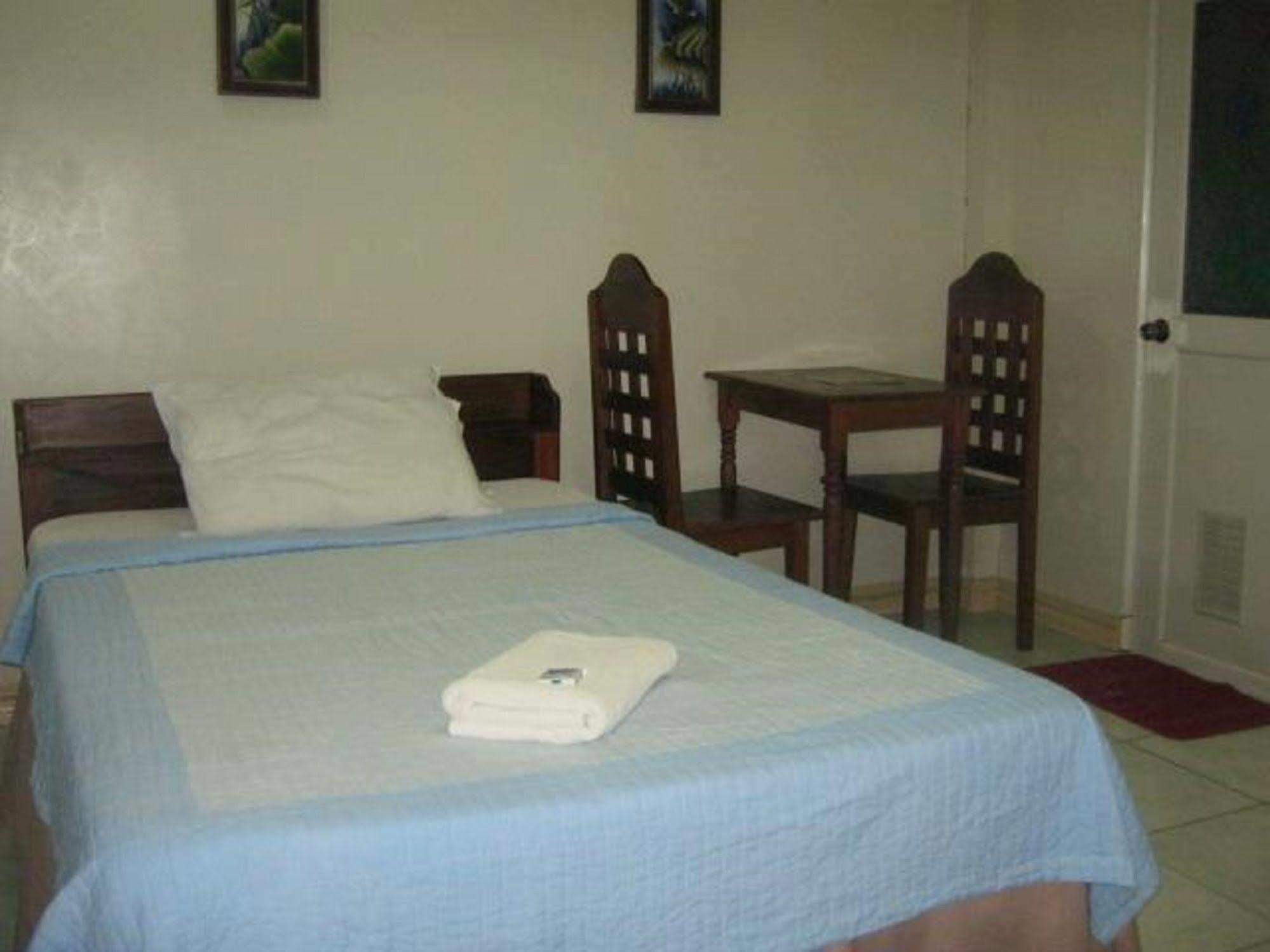 Liberty Park Pension Puerto Princesa Luaran gambar
